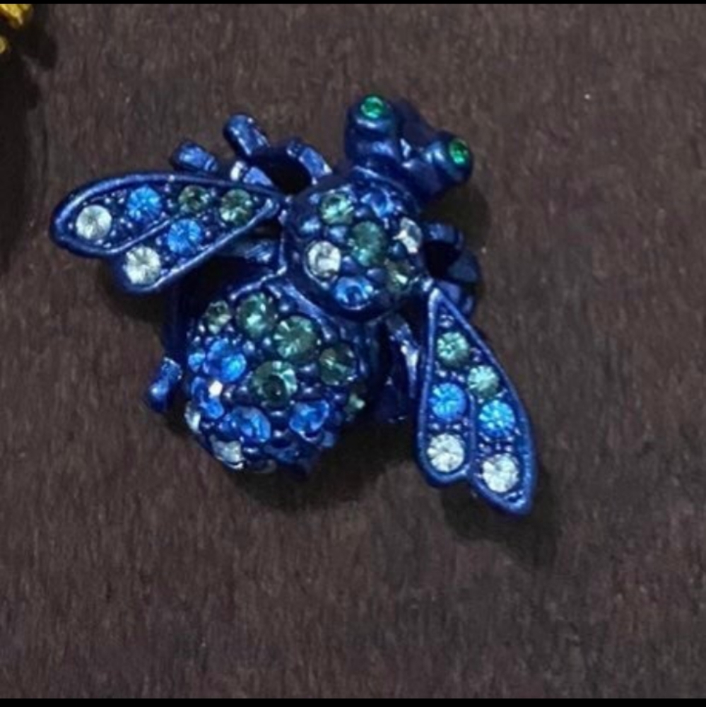 Vintage Dark Colbalt Blue Sapphire Bee Brooch